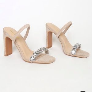 Brand new, never worn.  Bought for my wedding which was cancelled due to COVID.